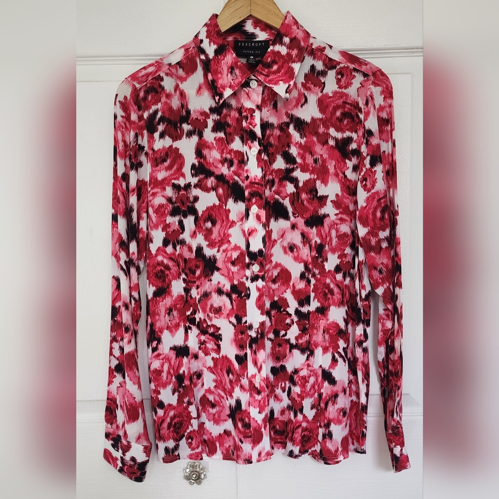 Foxcroft Blouse. Great Condition.
